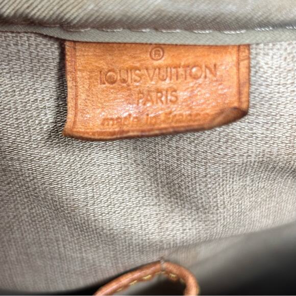 Louis Vuitton Monogram Deauville MM Bag ✨ - Picture 12 of 14